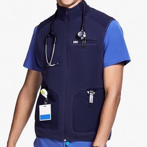 FIGS Men’s Essential Fleece Vest